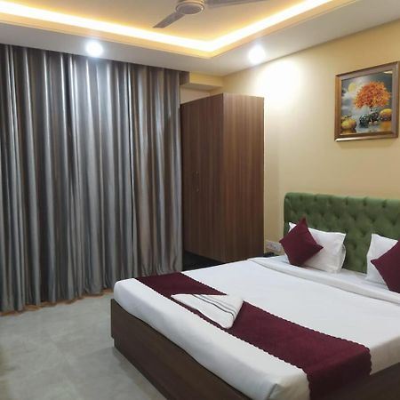 Limewood Stay - Near Golf Course Road Gurgaon Dış mekan fotoğraf